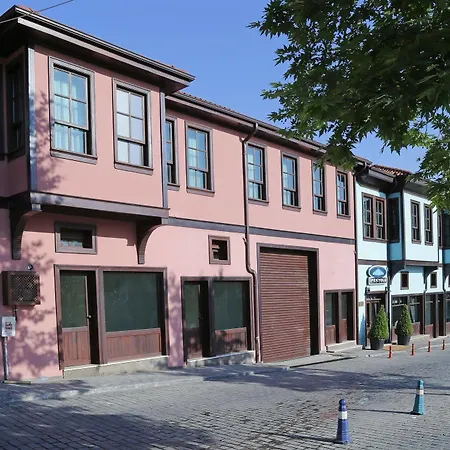 住宿加早餐酒店 布尔萨依皮佑鲁住宿加早餐旅馆 3*